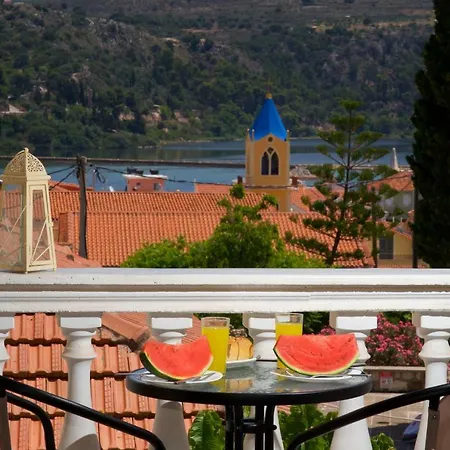 Kefalos Quiet In Argostoli (Kefalonia)